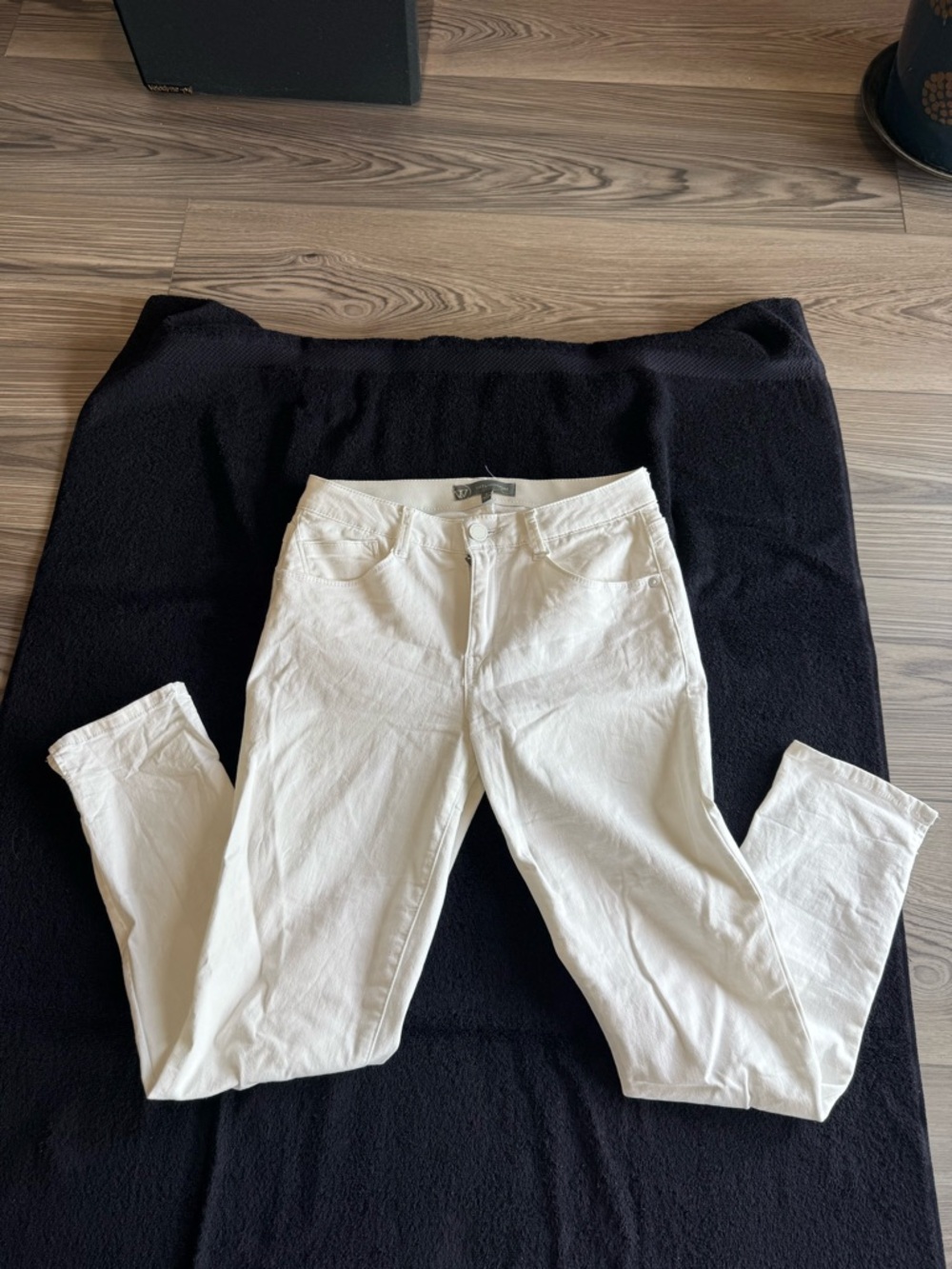 Wit & Wisdom Women's white Jeans - Classic Fit